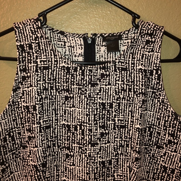 Ann Taylor Top - Picture 2 of 4